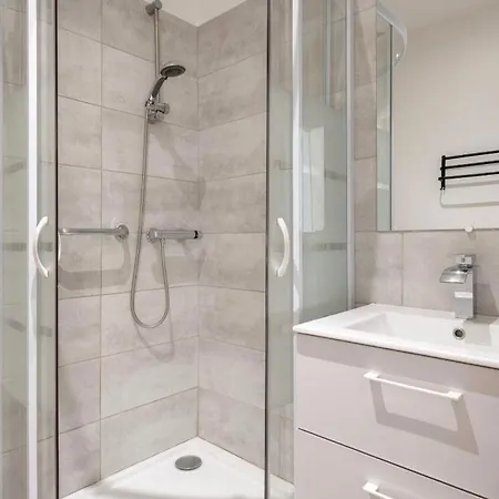 T3 Centre 70 M2 Avec Terrasse アパート La Baule