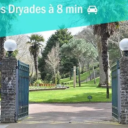 T3 Centre 70 M2 Avec Terrasse アパート La Baule