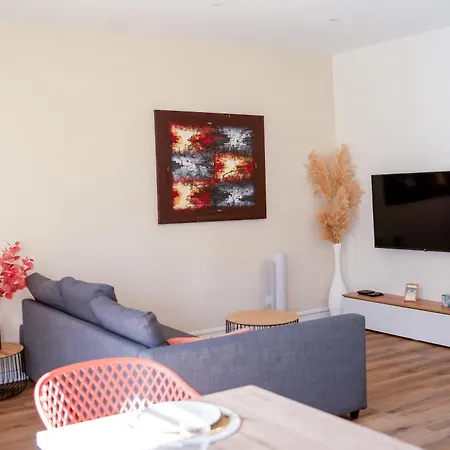T3 Centre 70 M2 Avec Terrasse Apartment *